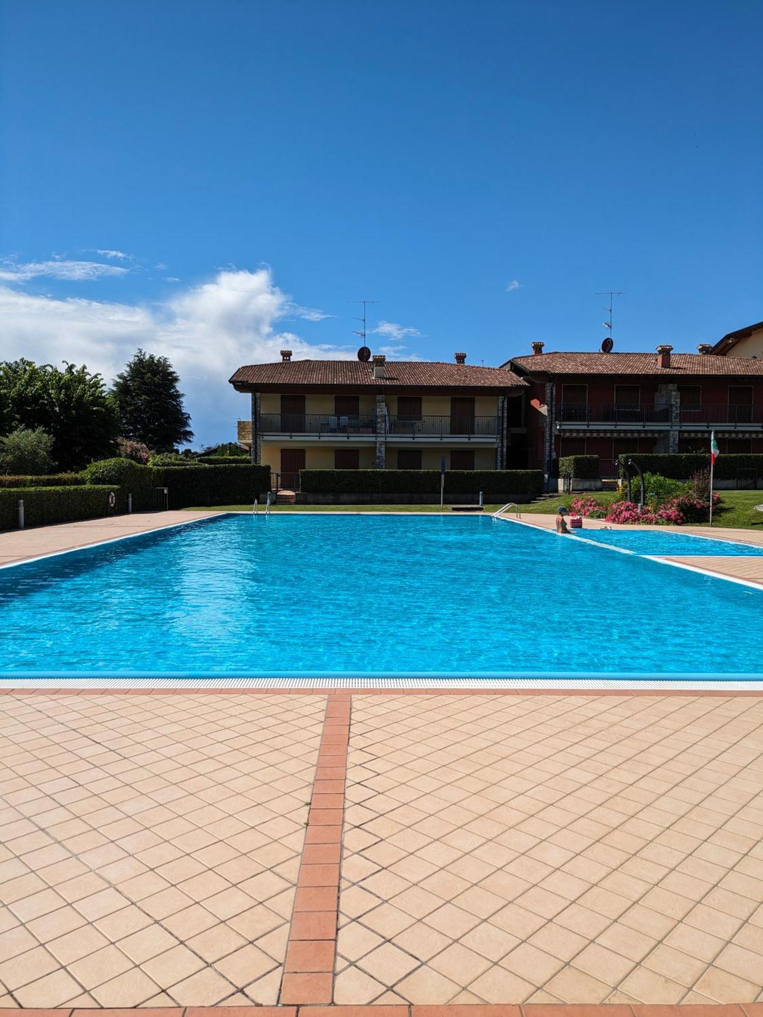 La Fenice Holiday Apartment Manerba del Garda Chambre photo